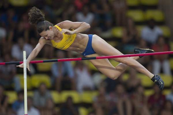 Fabiana Murer () Fabiana Murer ()