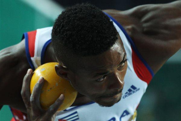 Yordani Garcia of Cuba competes in the Men's Shot Put in the Heptathlon during day one - WIC Istanbul (Getty Iùages)