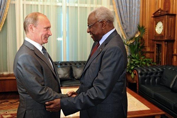 IAAF President Lamine Diack meets with Russian Prime Minister Vladimir Putin in Moscow (All Russia Athletics Federation)