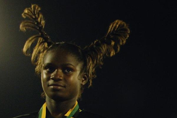 Anneisha Mclaughlin hair ()