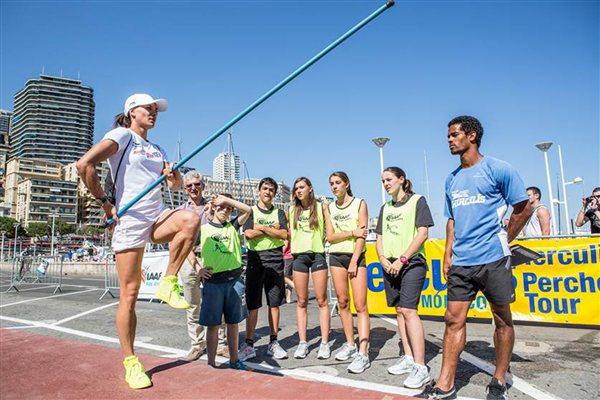 Yelena Isinbayeva shows the good posture during the IAAF/Nestlé Kids’ Athletics in Monaco leading up to the Herculis meeting (Philippe Fitte)