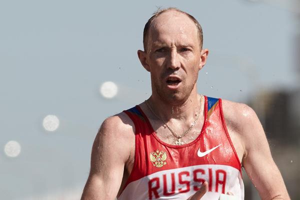 Sergey Kirdyapkin of Russia on his way to winning the 50km race in Saransk (Getty Images)