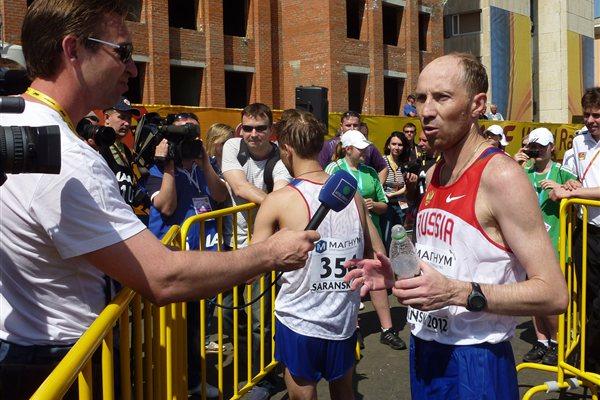 Winner of the 50km Race Walk in Saransk, Sergey Kidyapkin during the post event interviews (IAAF)
