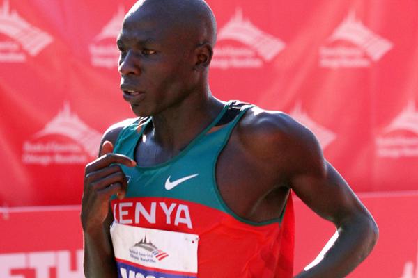 Moses Mosop of Kenya wins the Bank of America Chicago Marathon on October 9, 2011 (Tasos Katopodis/Getty Images)