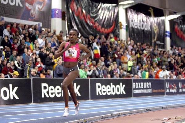 Another solo run for Tirunesh Dibaba in Boston (Victah Sailer)