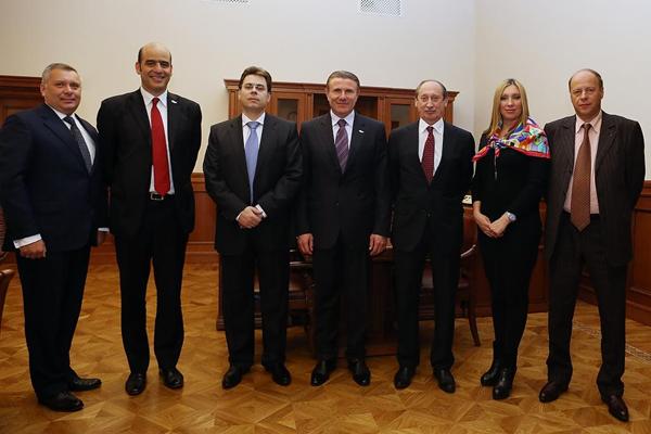  IAAF Vice President Sergey Bubka (centre) and IAAF General Secretary Essar Gabriel (2nd from left) met with the Vice-Mayor of Moscow Alexander Gorbenko (3rd from left) (Moscow 2013 LOC)