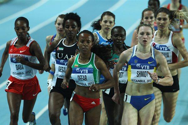Meseret Defar of Ethiopia and Svitlana Shmidt of Ukraine compete in the Women's 3000 Metres first round during day one - WIC Istanbul (Getty Images)