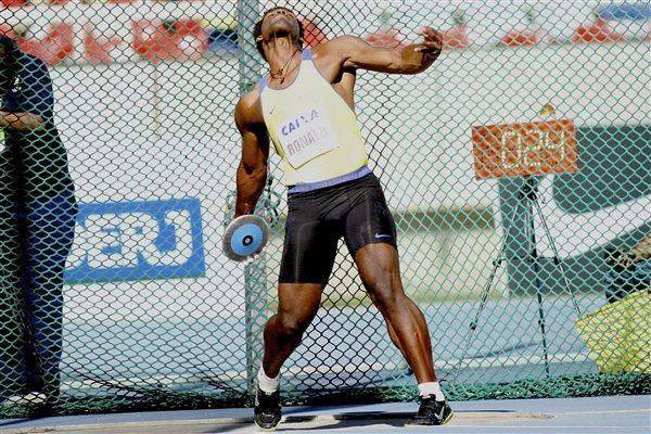 Ronald Julião throwing in Rio at the 2012 Grande Prêmio Brasil/Caixa de Atletismo (Marcelo Ferrelli CBAt)