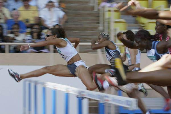 Joanna Hayes of the US wins the 100m Hurdles at the World Athletics Final (Getty Images)