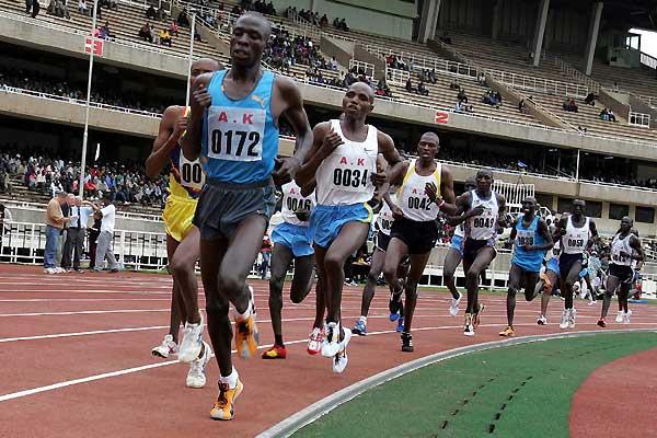 Moses Mosop leading the 10,000m at the Kenyan World Championships Trials which he won (Okoth)