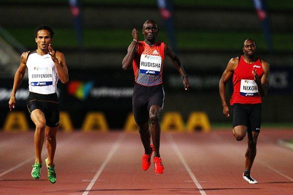 John Steffensen heads David Rudisha in the 400 metres in Sydney (Getty Images)