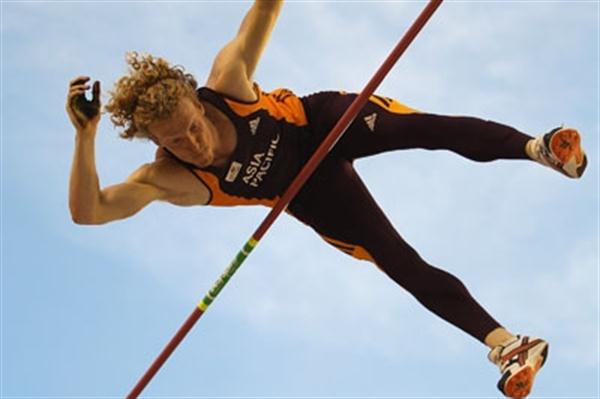 Steven Hooker clears 5.95m to win the IAAF / VTB Bank Continental Cup in Split (Getty Images)