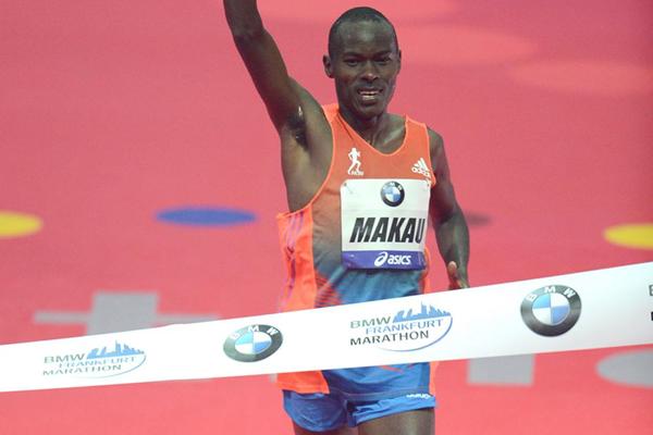 Patrick Makau takes Frankfurt Marathon title (Jiro Mochizuki)