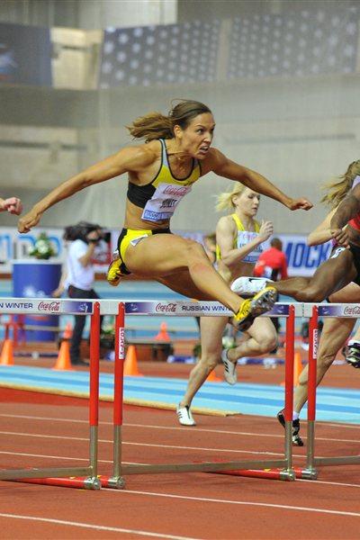 Lolo Jones on the way to her 7.89 meet record in Moscow (Nikolay Matveev)