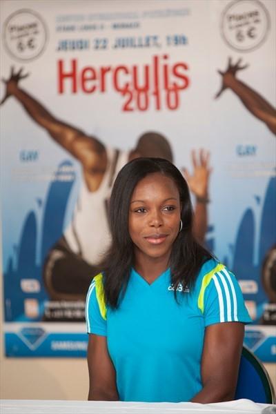 Veronica Campbell Brown meets the press on the eve of the Herculis 2010 (Philippe Fitte)