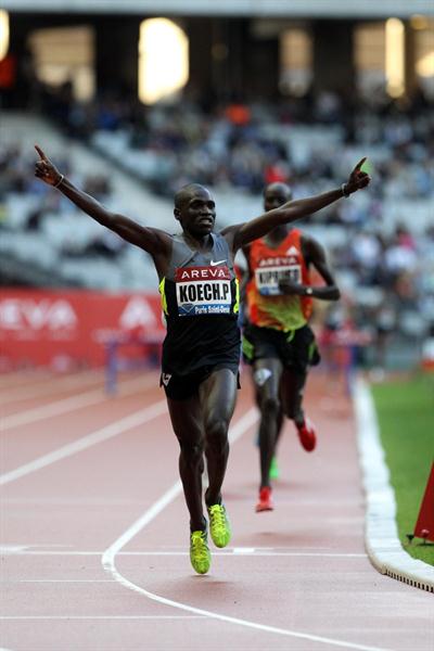 Paul Kipsiele Koech takes 8:00.57 victory in Paris (Jean-Pierre Durand)