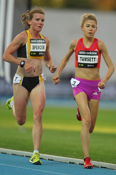 Lara Tamsett and Linda Spencer in action at the 2012 Zatopek meeting (Getty Images)