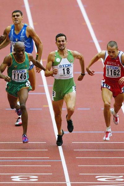 Djabir Said Guerni of Algeria wins the 800m final (Getty Images)