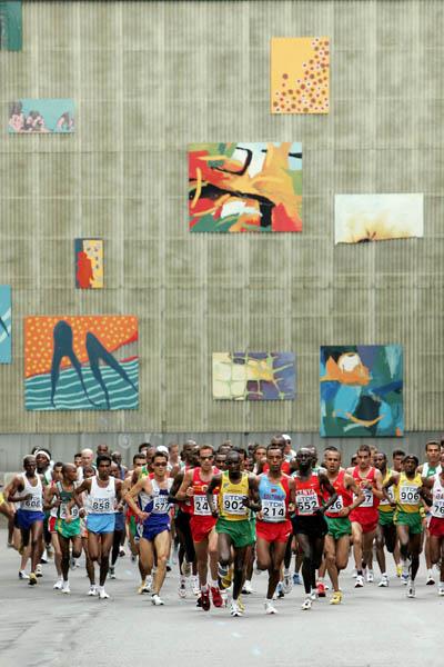 Christopher Isegwe of Tanzania leads the pack in the men's Marathon (Getty Images)