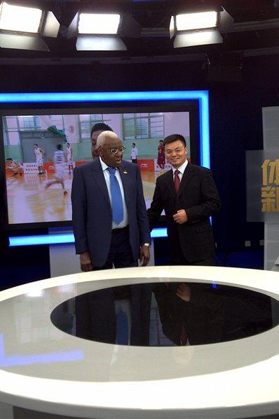 IAAF President Lamine Diack with Jiang Heping in one of the production studios at CCTV Tower (IAAF)