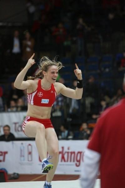 Silke Spiegelburg celebrates 4.70m at the 25th Sparkassen-Cup 2011 (organisers)