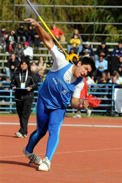 Braian Toledo at the 2011 South American Championships (Eduardo Biscayart)