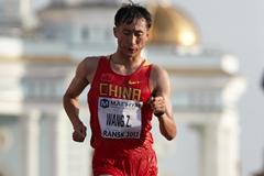 Zhen Wang of China on his way to winning the 20km race in Saransk (Getty Images)
