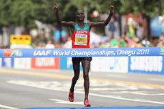 Abel Kirui of Kenya wins the Marathon World Championships gold medal in Daegu (Getty Images)