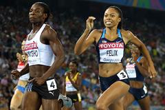 Allyson Felix desperately chasing down Amantle Montsho in the final of the 400m  (Getty Images)