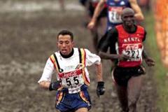 Mohamed Mourhit in action in Ostend (© Allsport)