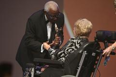 IAAF President Lamine Diack and IAAF Hall of Fame member Betty Cuthbert at the IAAF Centenary Gala in Barcelona (Giancarlo Colombo)