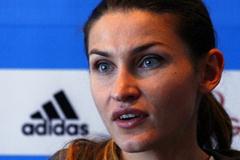 Anna Chicherova at the pre-meet press conference in Brussels (Bob Ramsak)
