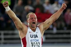 Adam Nelson celebrates a new season's best 21.73m in Helsinki's Shot Put final (Getty Images)