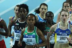Meseret Defar of Ethiopia and Svitlana Shmidt of Ukraine compete in the Women's 3000 Metres first round during day one - WIC Istanbul (Getty Images)