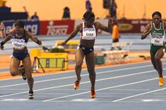 Angela Williams edges ahead of Jeanette Kwakye to win the IAAF World Indoor 60m title (Getty Images)