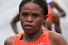 Pasalia Kipkoech on her way to victory in the women's race at 2010 Vattenfall Berlin Half Marathon (Victah Sailer/photorun.net)