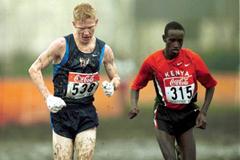 Action from the men's junior race in Ostend (© Allsport)
