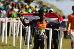Rampant victory! Lornah Kiplagat wins the women's senior race in style (Getty Images)