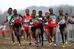 Mercy Cherono (second from right) on her way to winning World Junior cross country gold in Bydgoszcz (Getty Images)