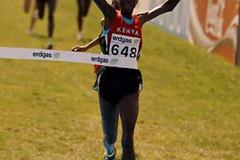 Edith Masai of Kenya crosses the finish to retain her Women's short course title (Getty Images)