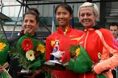 La Coruna women's podium: runner-up Beatriz Pascual (ESP), winner Liu Hong (CHN) and Maria Vasco (ESP) who was third (La Coruna organisers)
