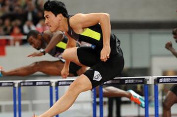 Liu Xiang en route to his 12.97 world lead and meeting record in Shanghai (Errol Anderson)