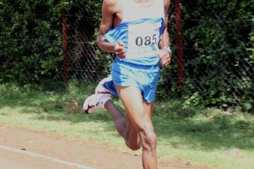Ernest Kebenei en route to his victory in the Nyeri Half Marathon (Peter Njenga)