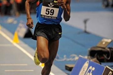 Paul Kipsiele Koech running in the 2009 GE Galan (Hasse Sjogren)