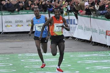 Ethiopia's Imane Merga on his way to victory at the 2012 Boclassic on 31 December (Daniele Mosna)