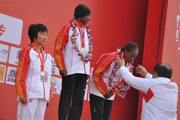 Women’s podium in Xiamen – winner Amane Gobena (c), runner-up Alemitu Abera (r) and China's Wang Jiali (l) (Organisers)