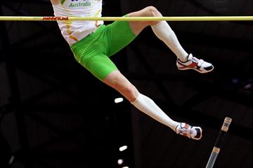 Steven Hooker of Australia on his way to winning gold in the Pole Vault (Getty Images)