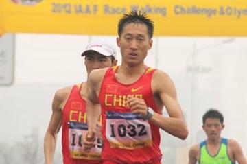 Wang Zhen on the way to an Asian 20Km record in Taicang (Organisers)