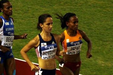 Meseret Defar leading Shannon Rowbury in the 3000m at the IAAF / VTB Bank Continental Cup in Split (Bob Ramsak)