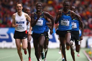 Haron Keitany holds off fellow Kenyan Asbel Kiprop in a tactical 1500m (Getty Images)